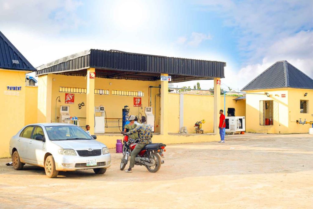 IMGL1583 (1) IMGL1583 (1)